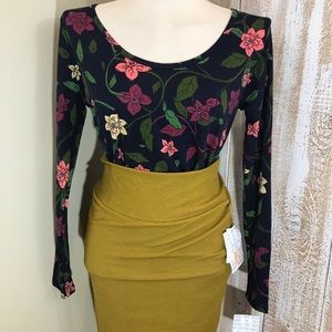 Lularoe outfit! Small lynnae, xs cassie NWT